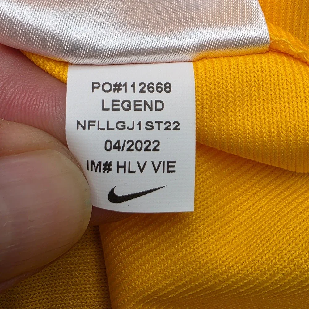 NWT Nike Justin Herbert Los Angeles Chargers Gold Jersey Youth Large L 14/16